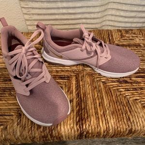 Nike training shoes ! Size 8